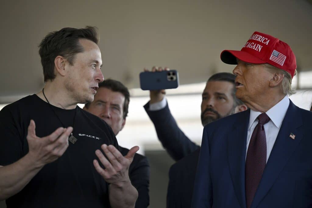 découvrez des personnages de romans fascinants inspirés par les personnalités emblématiques de donald trump et elon musk, mêlant fiction et réalité.