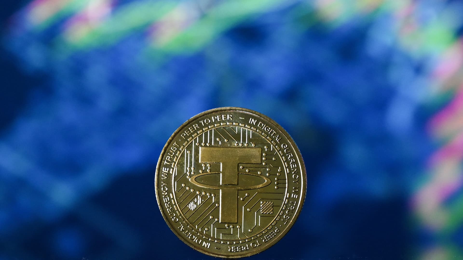 tether investit 780 millions de dollars dans le bitcoin, renforçant ainsi sa position dans le marché des cryptomonnaies et soutenant la croissance de la principale crypto-monnaie mondiale.
