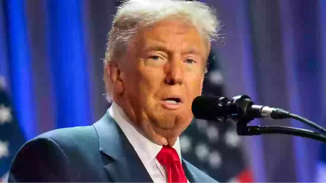 trump accuse les médias de sédition concernant des rumeurs sur sa santé, suscitant controverse et débats publics.