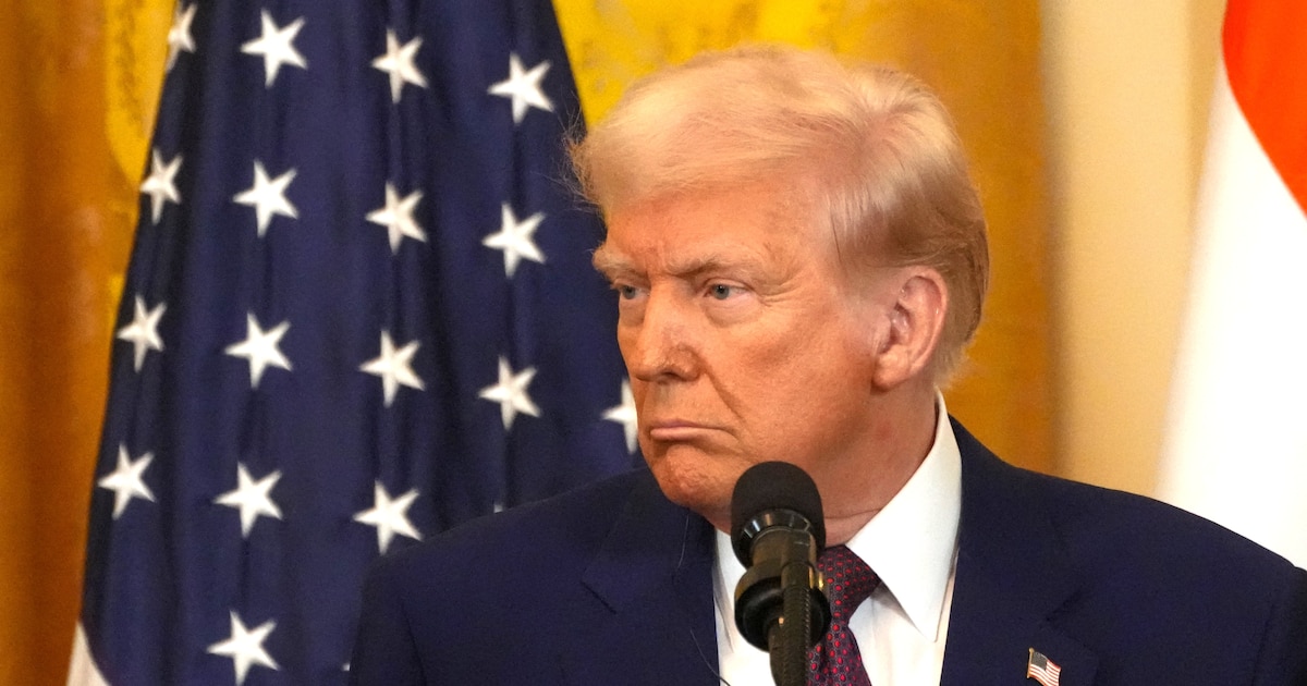 découvrez l'impact puissant de donald trump, le bulldozer de washington, qui a secoué la politique américaine avec son style direct et ses décisions controversées.