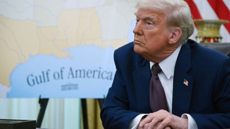 découvrez donald trump sous un nouveau jour avec 'donald trump : l'homme privé révélé', une plongée exclusive dans la vie personnelle de l'ancien président.