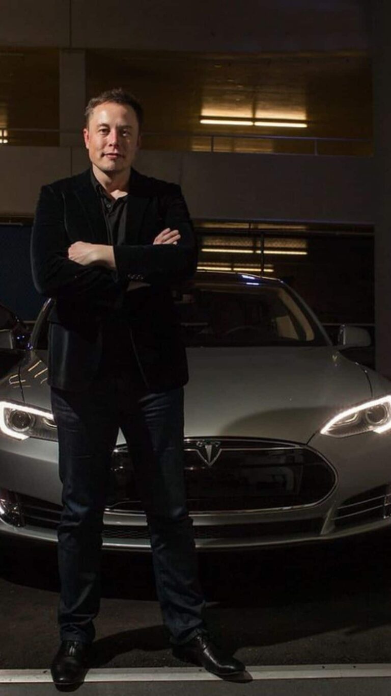 découvrez la passion d'elon musk pour l'automobile, son influence sur l'industrie et ses innovations révolutionnaires dans le secteur.