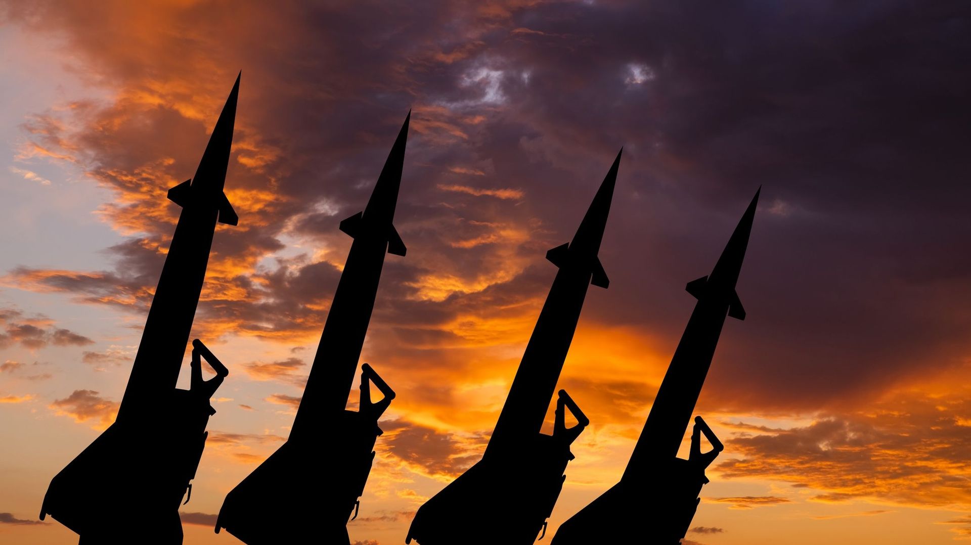 découvrez les déclarations de donald trump sur la défaite imminente de l'iran dans le conflit au moyen-orient, et suivez les dernières évolutions géopolitiques de la région.