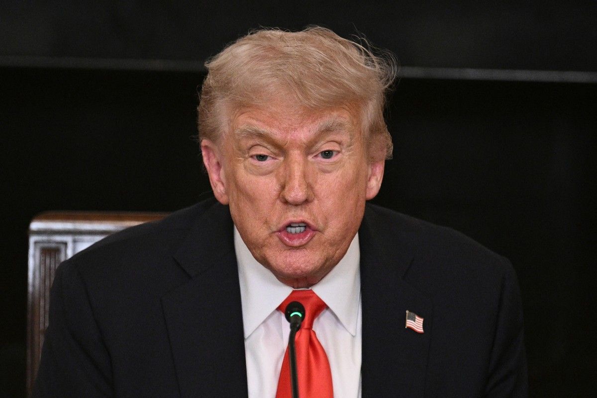 découvrez les détails du conflit en iran, avec un focus sur les négociations et la trêve inattendues orchestrées par donald trump, analysant leurs impacts et enjeux géopolitiques.