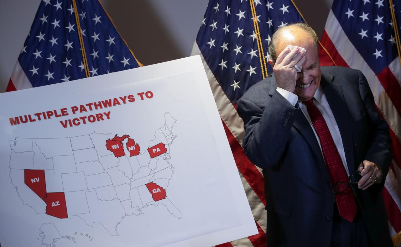 découvrez comment trump remplace son opposante en pleine crise aux états-unis, un tournant majeur dans la politique américaine.