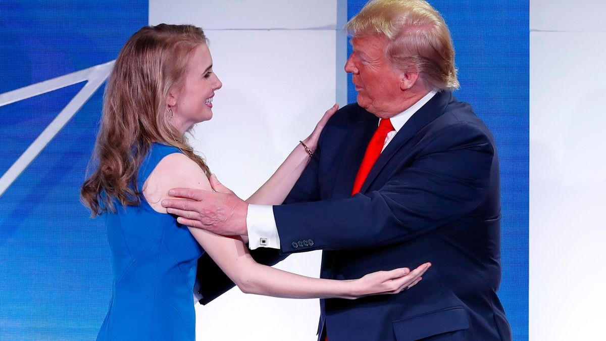 découvrez l'histoire fascinante de natalie harp, la fille mystérieuse souvent mentionnée dans les tweets de donald trump, et explorez les mystères qui l'entourent.