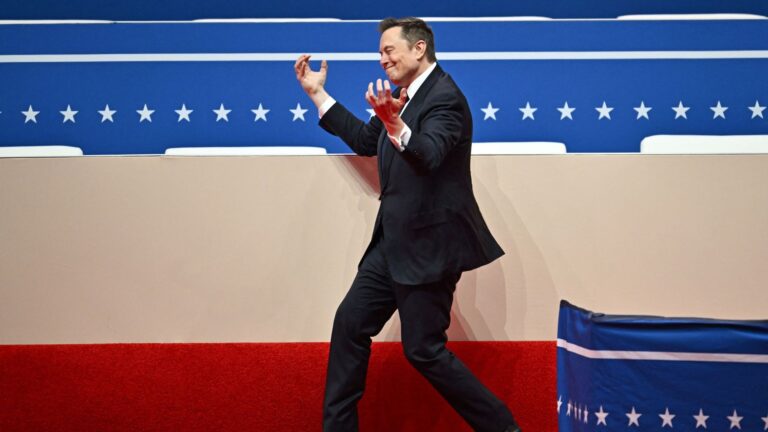 elon musk convoqué en justice française mais absent à l'audience, découvrez les détails de cette affaire judiciaire.