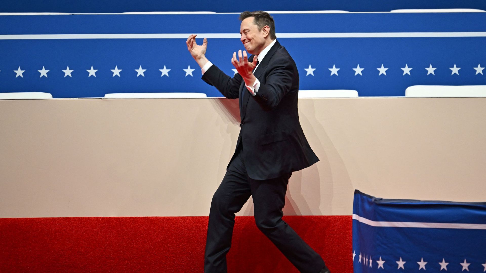 elon musk convoqué en justice française mais absent à l'audience, découvrez les détails de cette affaire judiciaire.