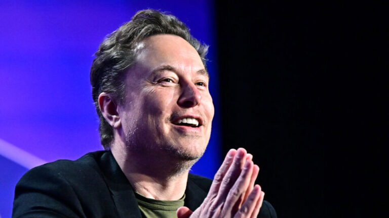 découvrez comment elon musk pourrait atteindre une fortune de 10 000 milliards de dollars grâce à ses innovations et stratégies visionnaires.