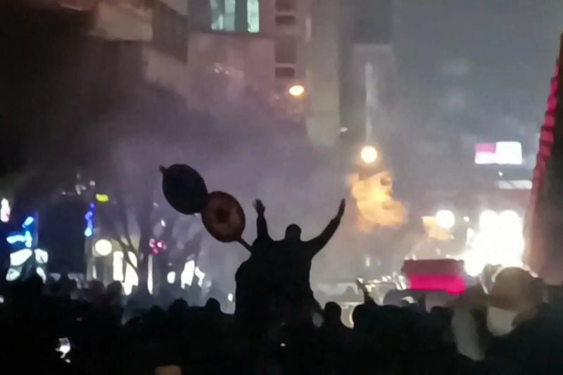 analyse des perspectives militaires de donald trump en iran suite à son message cryptique sur « la tempête », et les implications géopolitiques associées.